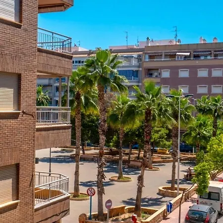 Exquisite Coastal Vista Apartment, With Balcony Torrevieja