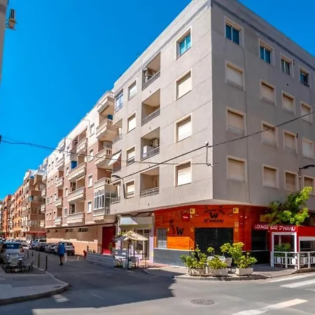 Exquisite Coastal Vista Apartment, With Balcony Apartment *
